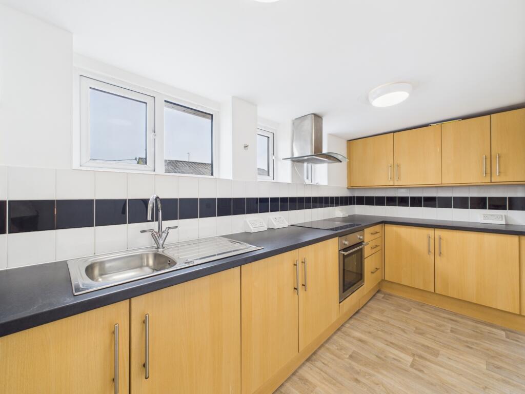 CAM02023G0-PR0160-STILL003