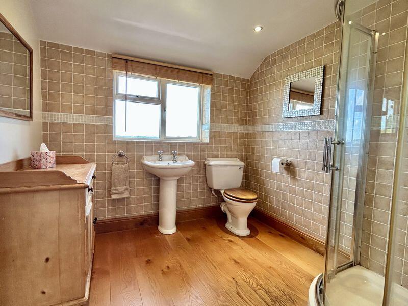 Master En-suite