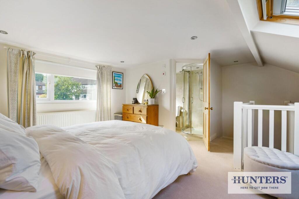92167_61 Town Street Guiseley (21) - Copy_low.jpg