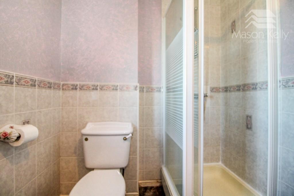 EN SUITE SHOWER