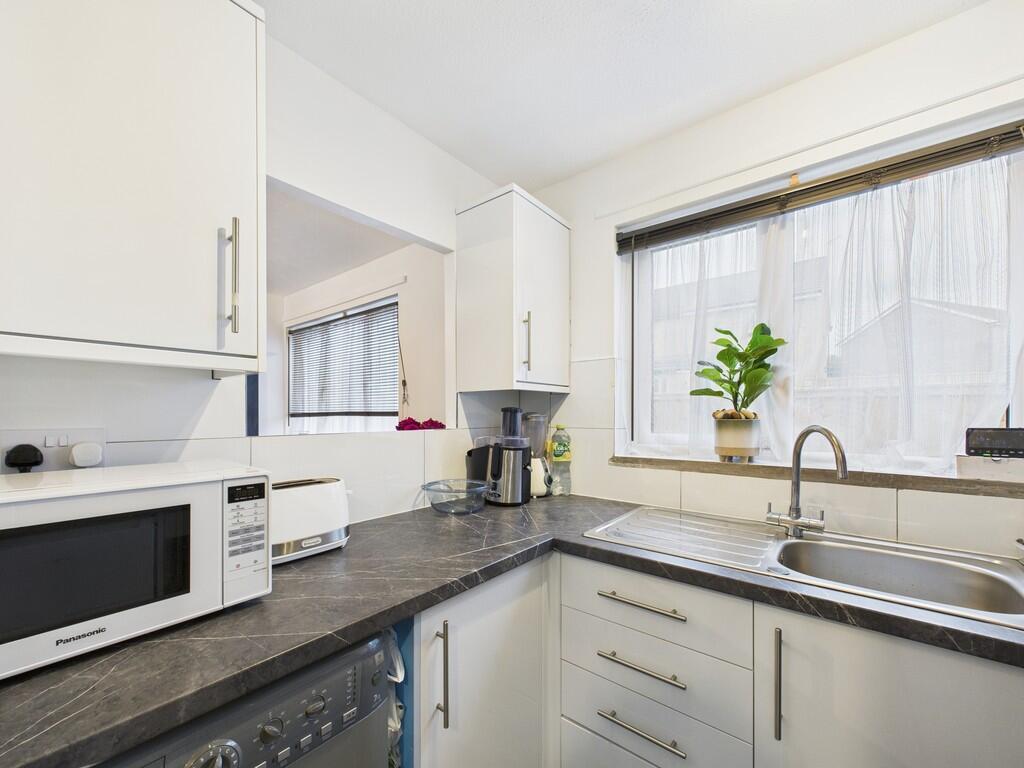 CAM01835G0-PR0336...