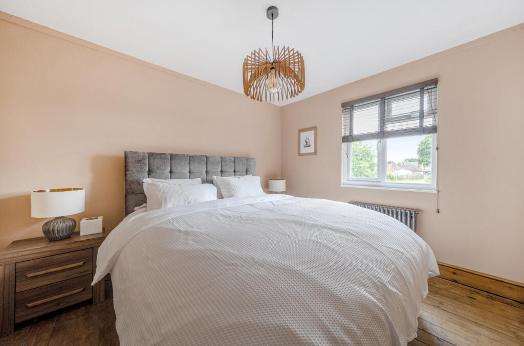 1318027-6-687ff2a...