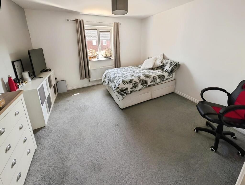 6443160d-BED 202.jpg