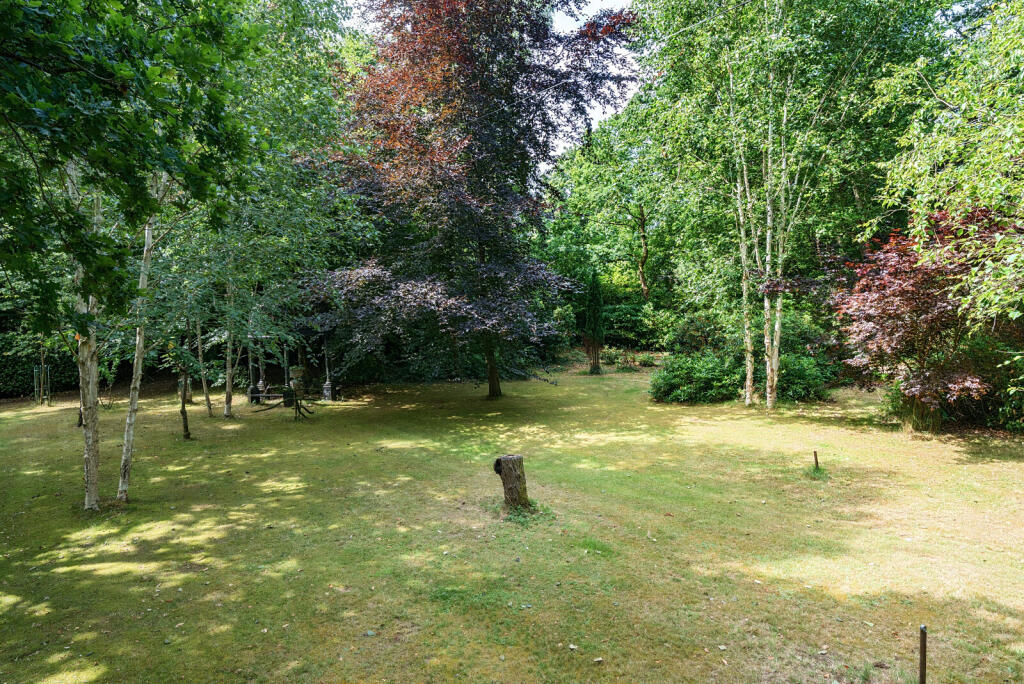 1318671-18-687a4d...