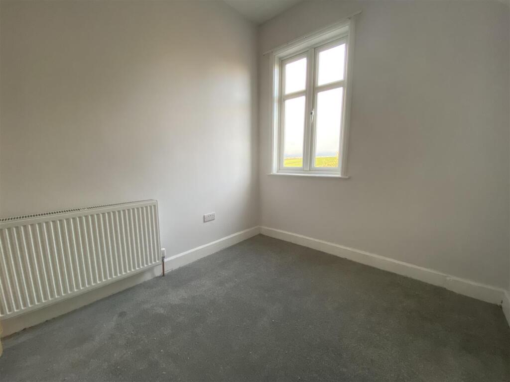 Bedroom 3.jpg