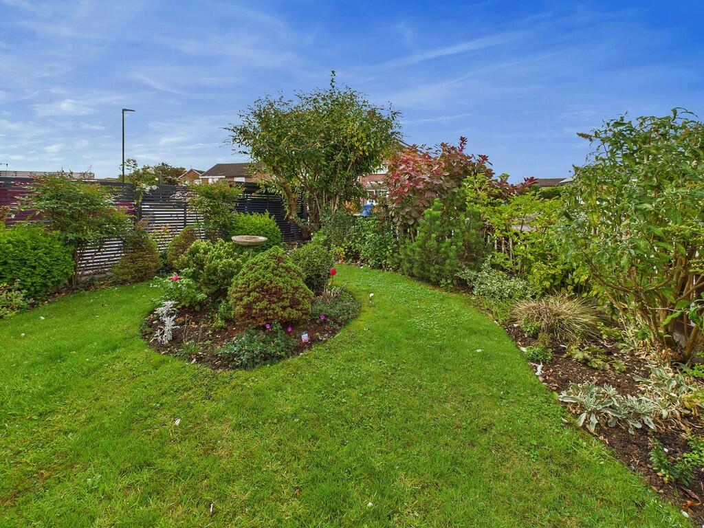 CAM04273G0-PR0194...