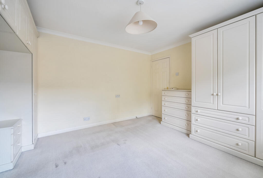 1295703-6830893c6...