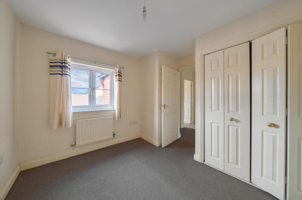 1373091-11-68ff4d...