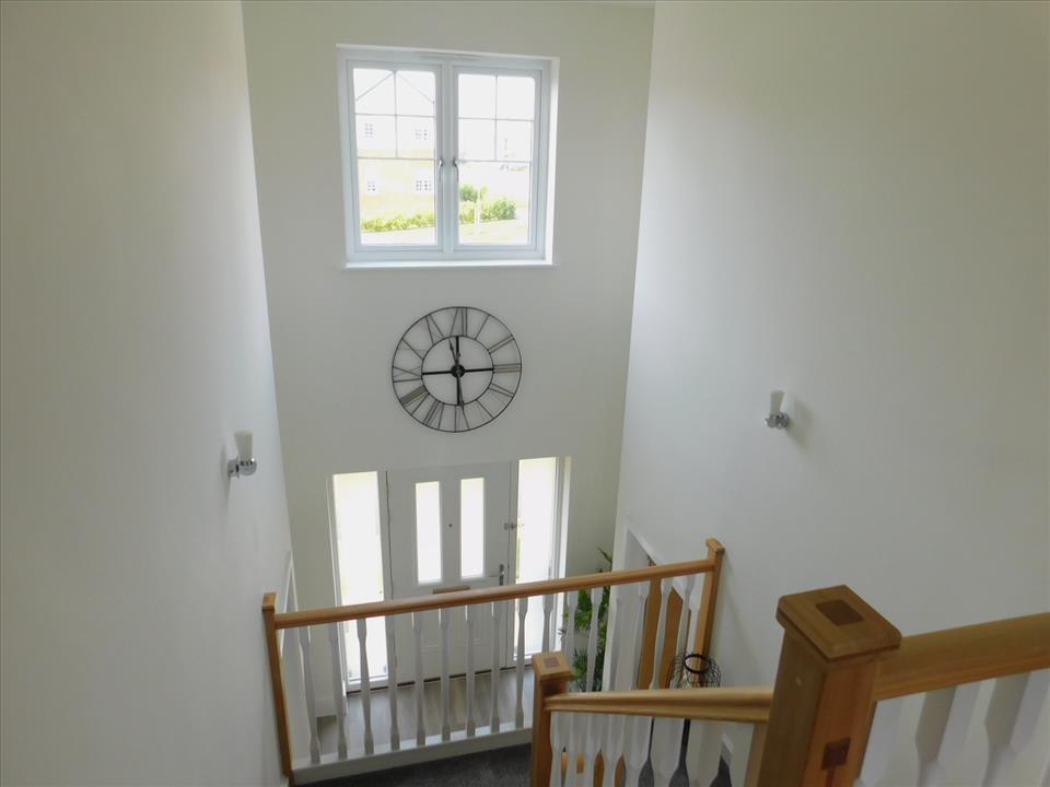 GALLERIED HALF-LANDING