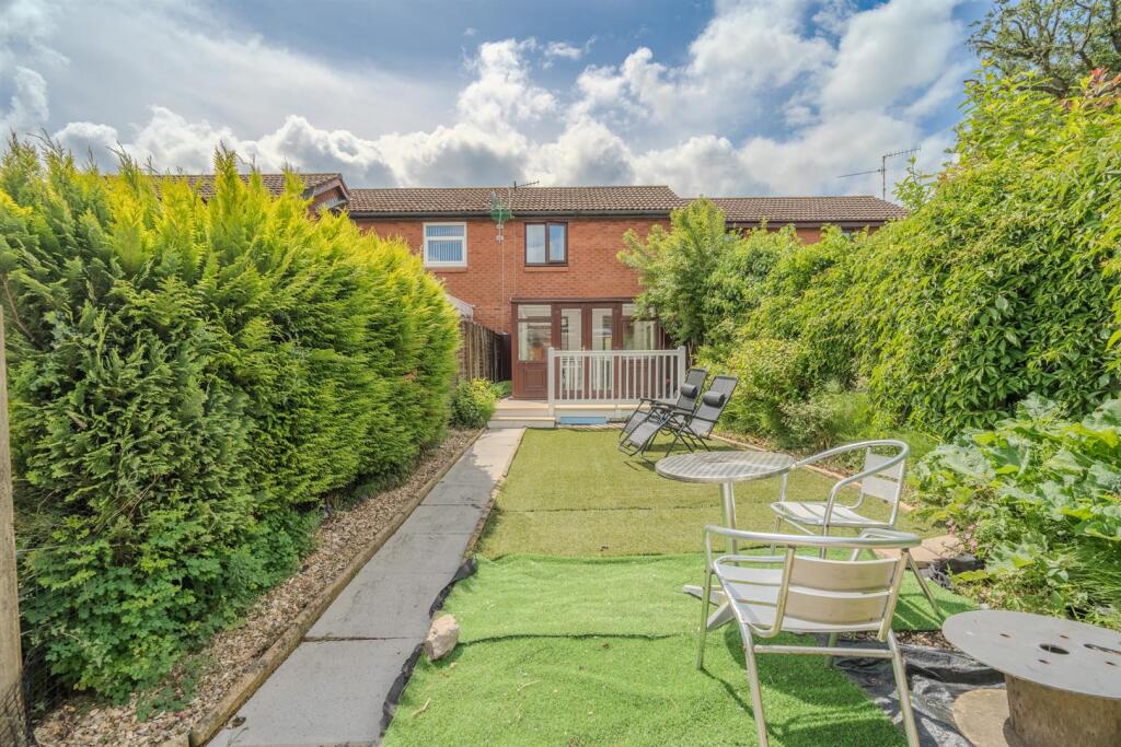 43 Greenfield Close-14.jpg