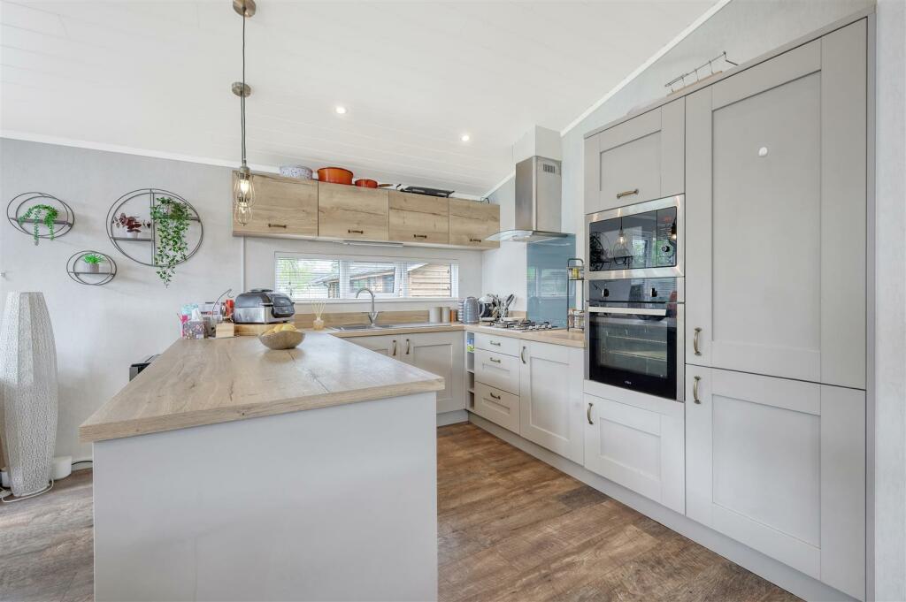 IMG_7327_13 copy 2.jpg