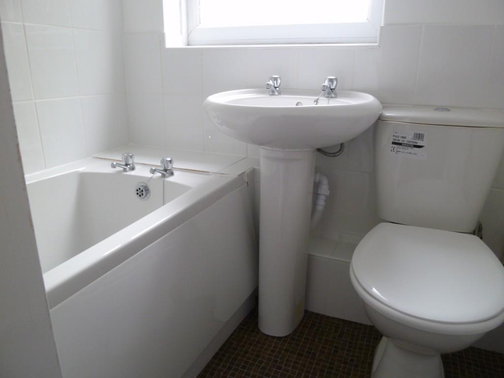 Bathroom II 