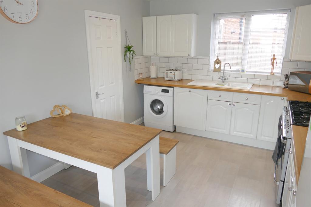 Kitchen+