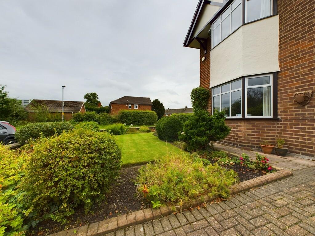 CAM02854G0-PR0203...