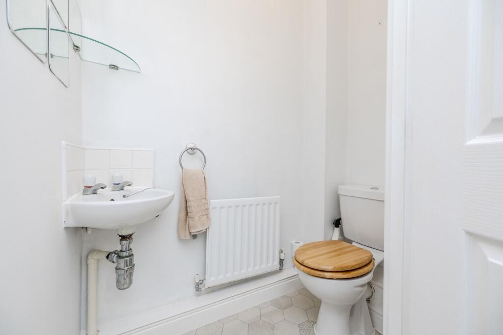 H.9QueensburyGate,NE128JW-11