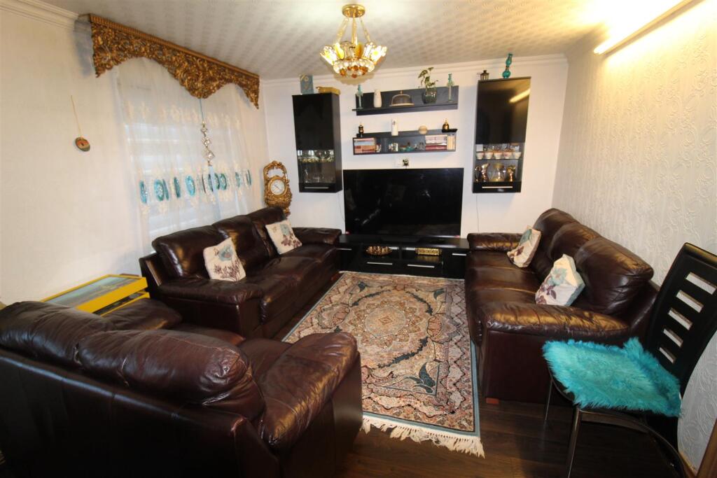 Pleasant Gardens, Bolton