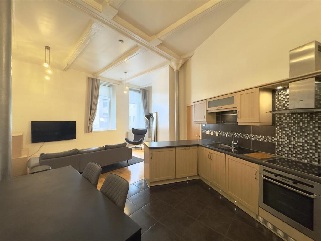 Lounge/Kitchen/Dining