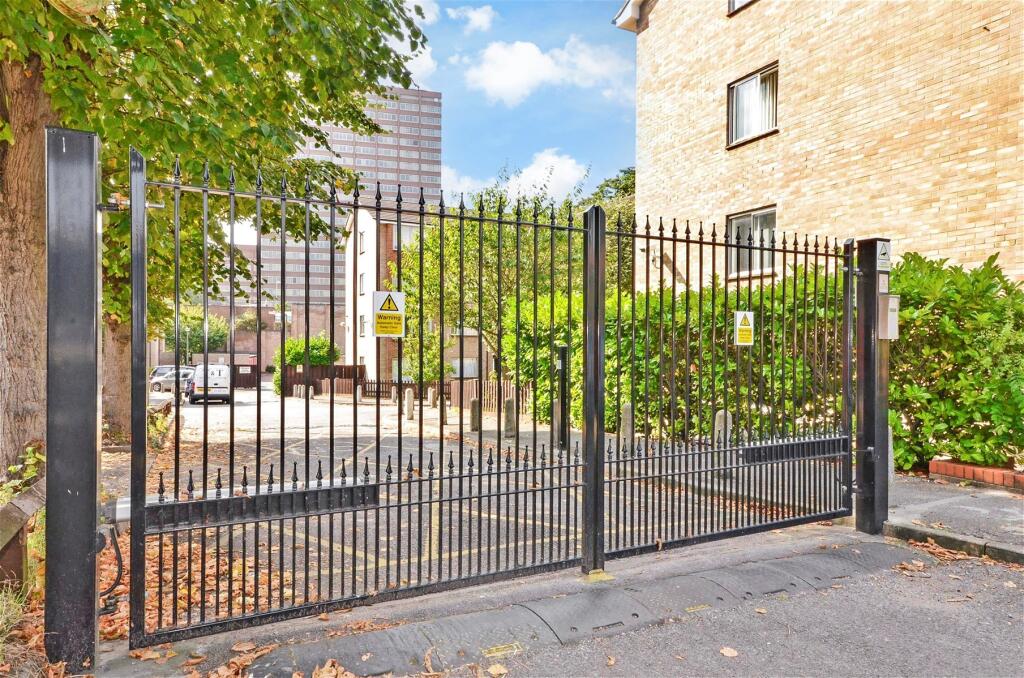 External Lifestyle Photograph