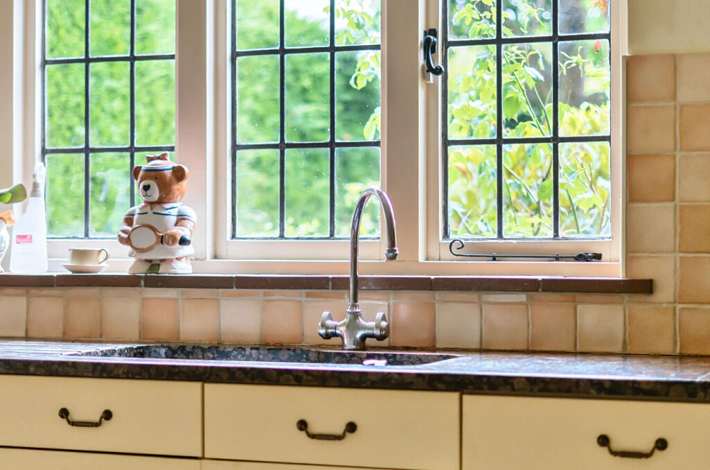 1328704-24-68826f...