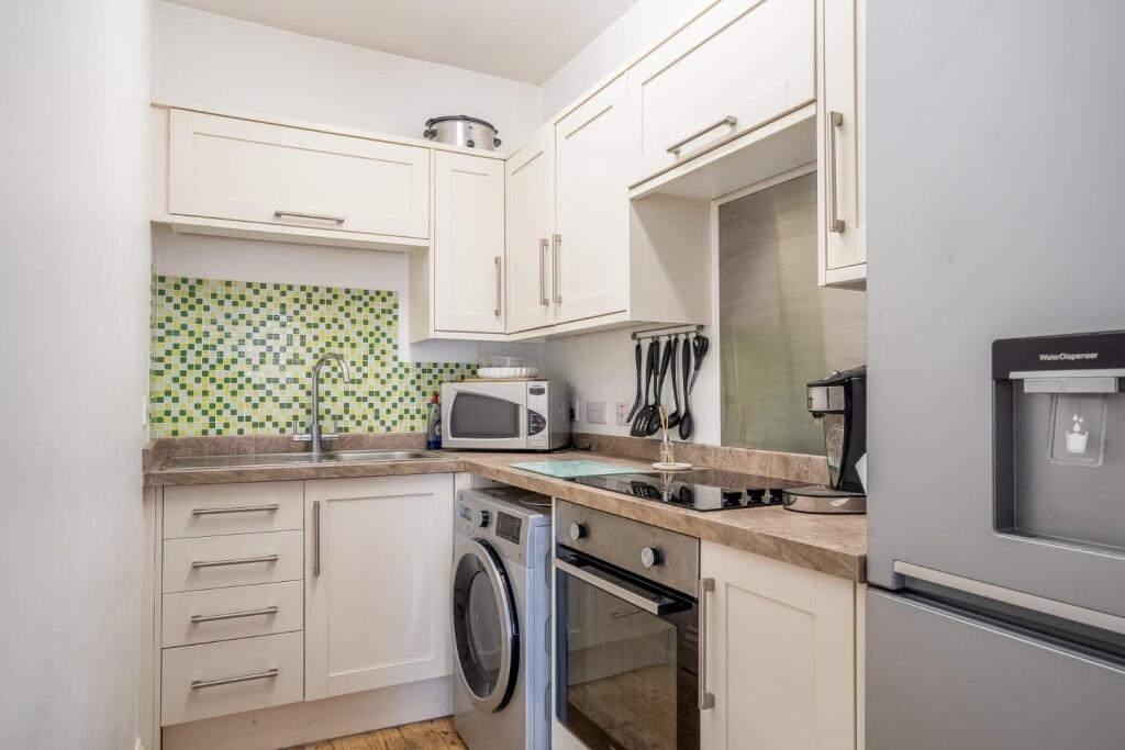 GG-3.jpg