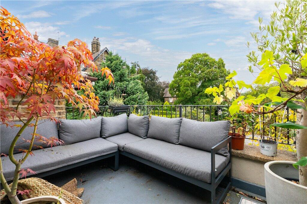 Spacious Terrace