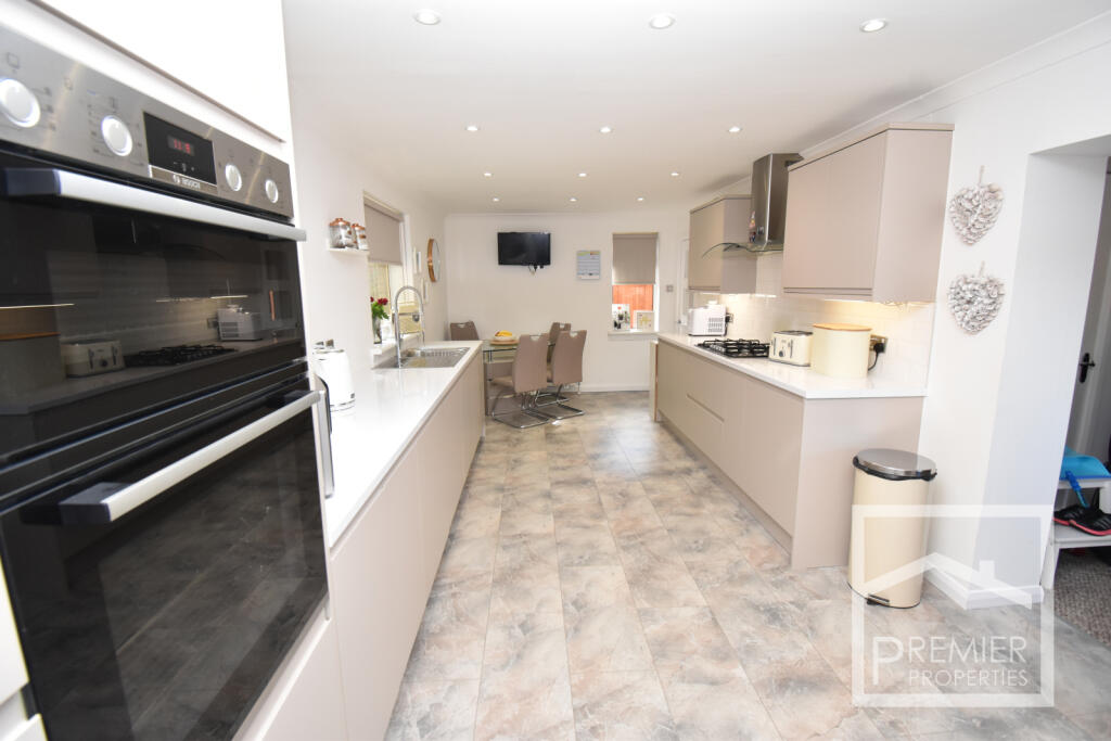 Kitchen diner