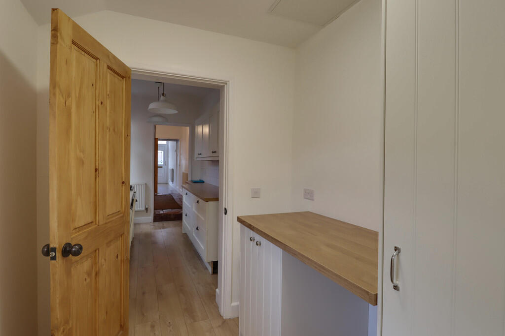 Utility Room / WC...