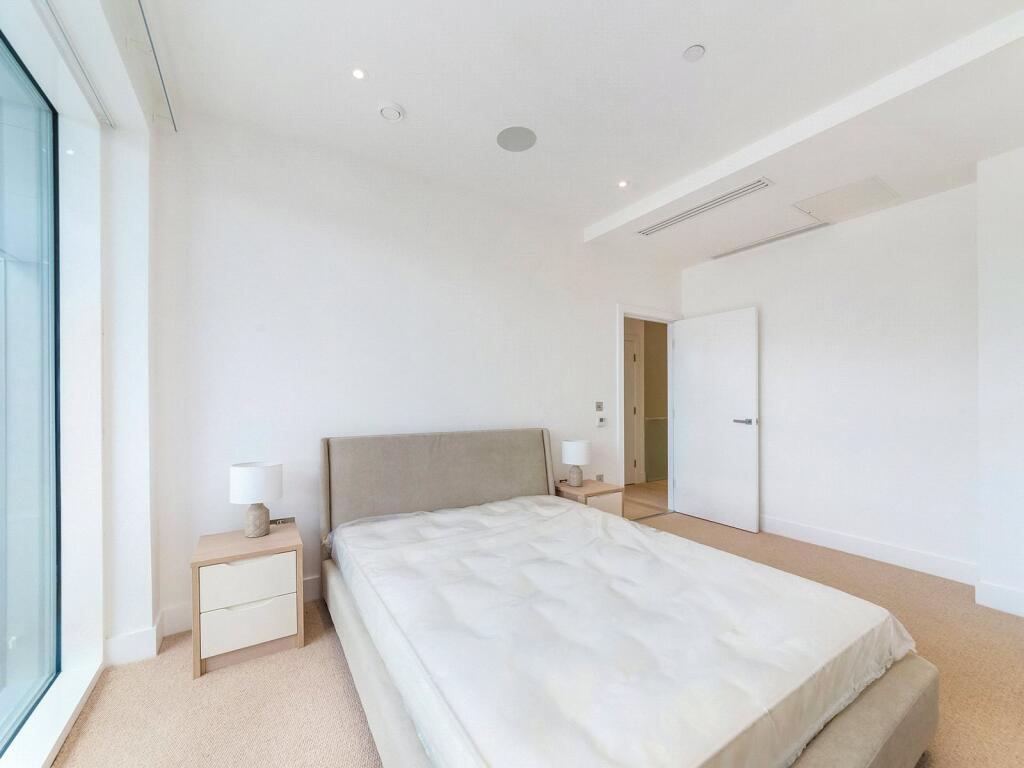 Westbourne Apartment