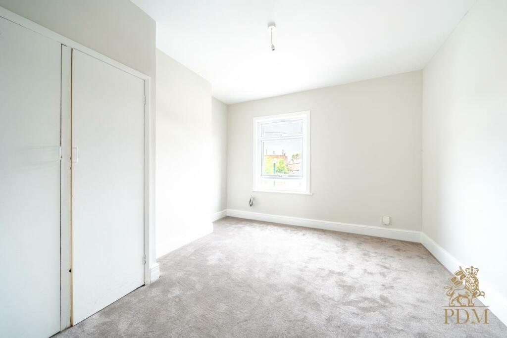 28 Loscoe Road Mapperley NG5 2AW