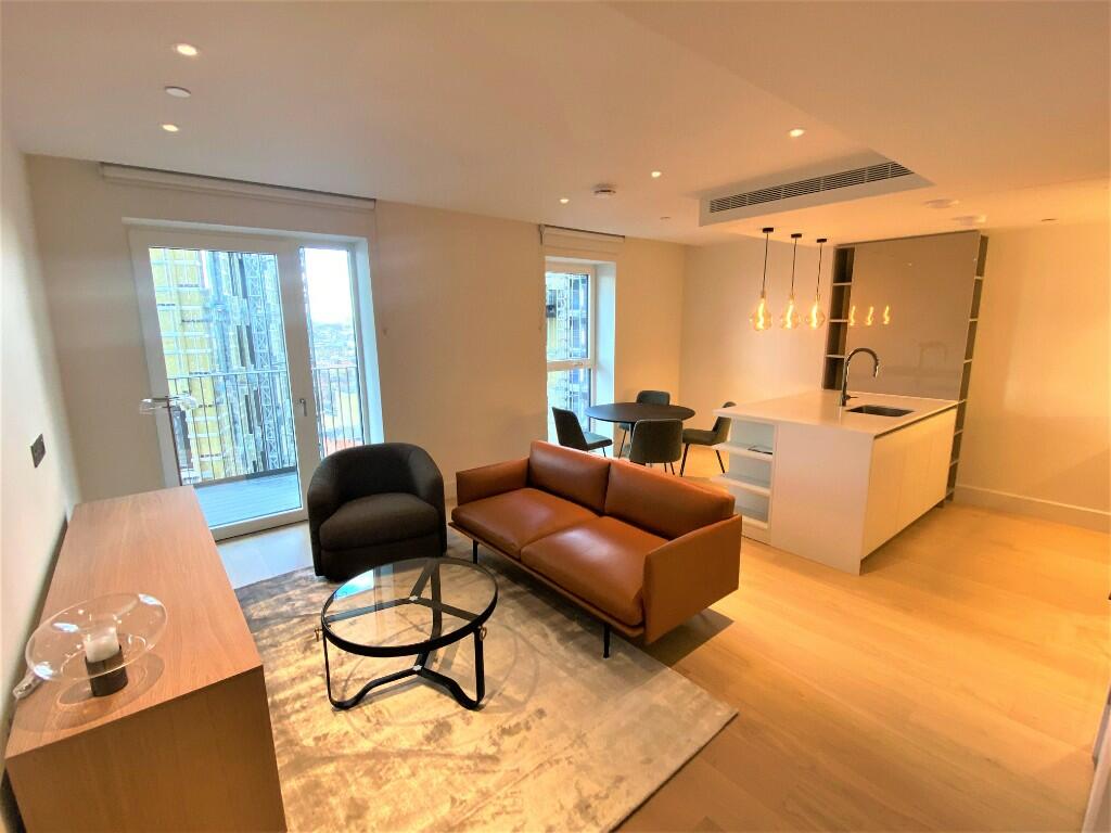 Cascade Way, London, W12