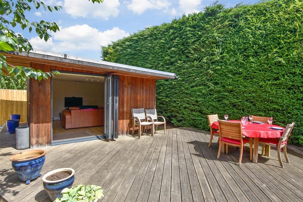 Patio / Decking