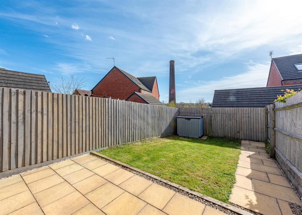4 Marl Way-garden.jpg