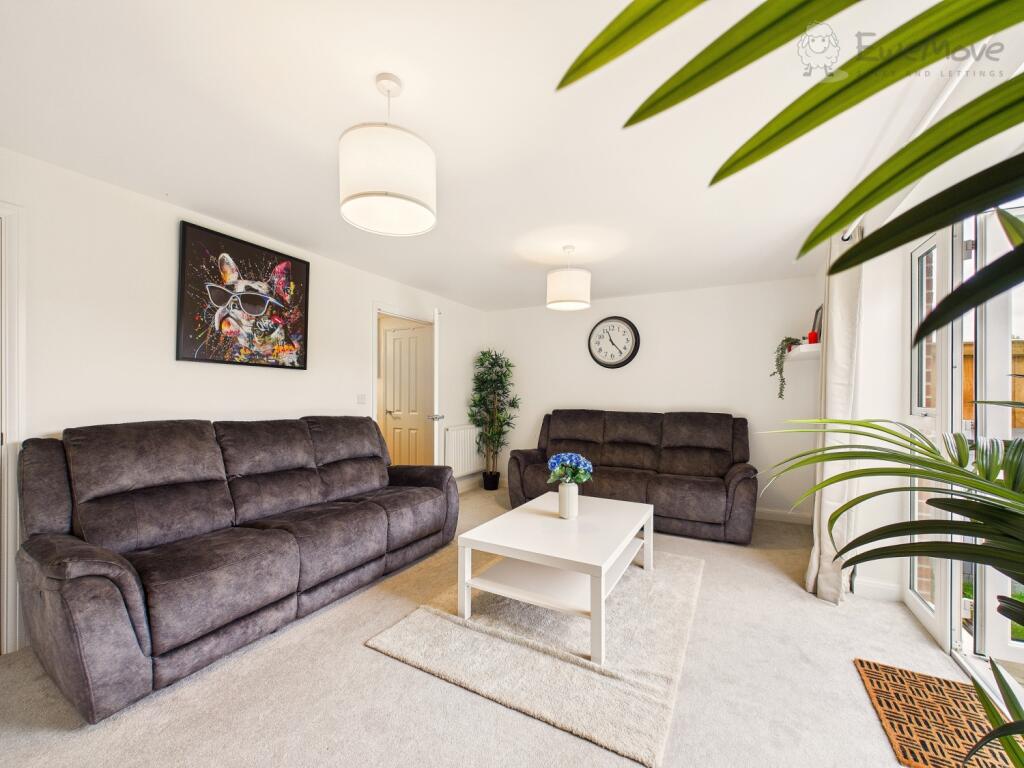 EWEMOVE TIVERTON - LOUNGE