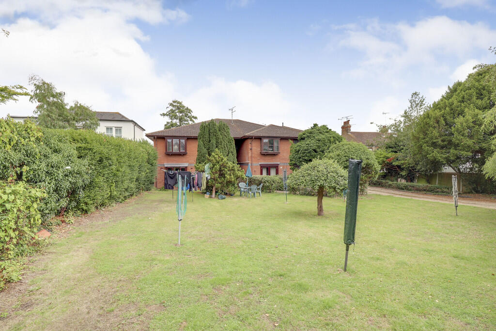 tlc_82624258-c3a6...