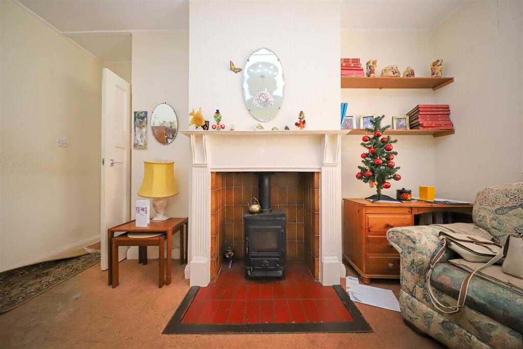 nicholas james mansfield fire place.jpg