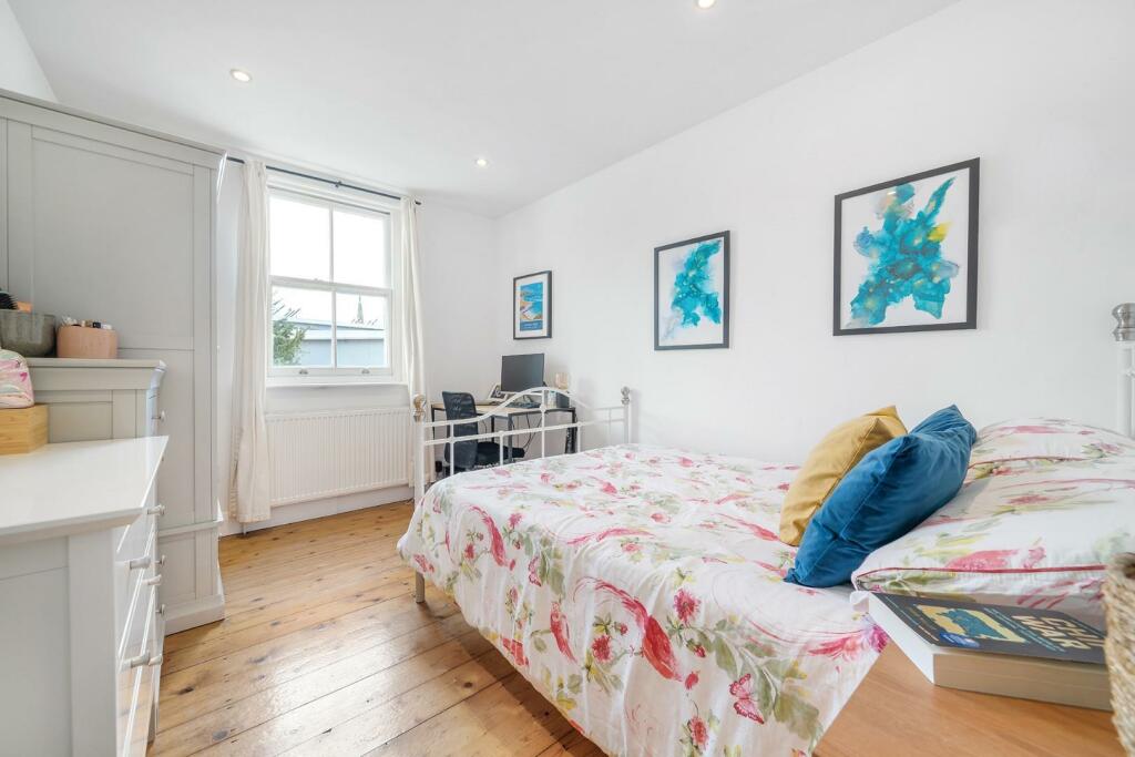 Bedroom 2.jpg