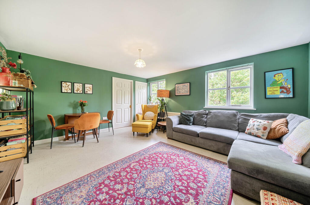 1302297-5-68387e9...