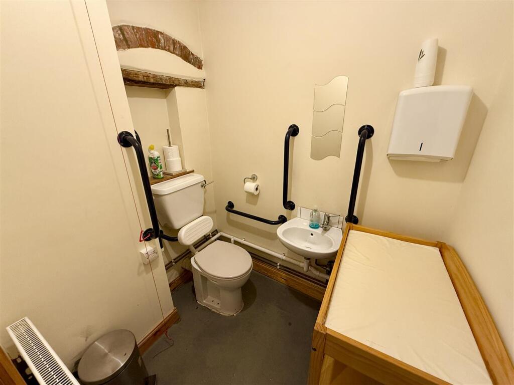 ground floor wc