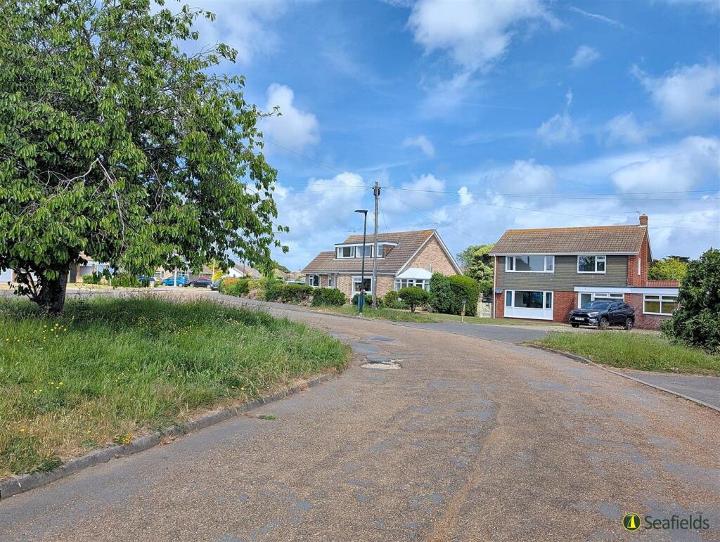 Front Aspect/Paddock Drive