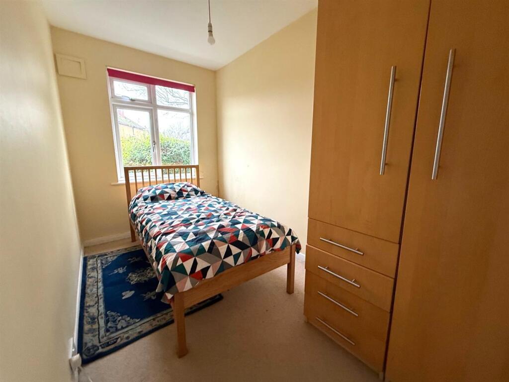 2nd bedroom.jpg