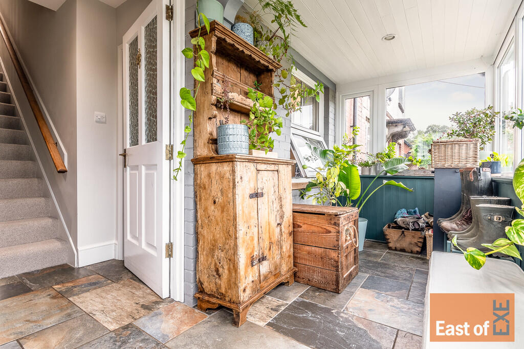 5 Cott Park - Web...