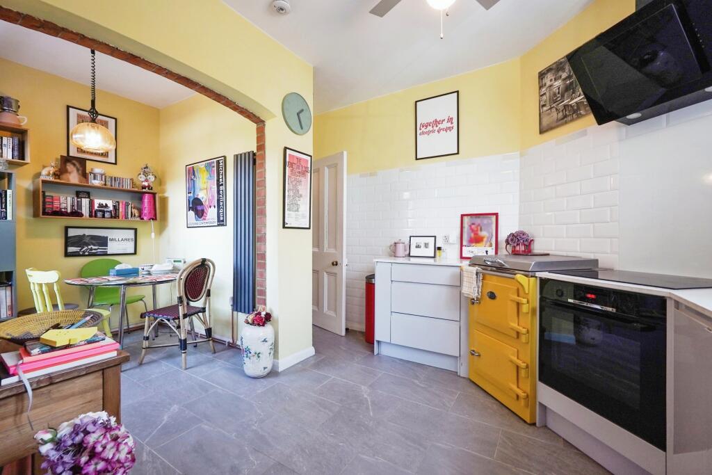 Kitchen/Breakfast