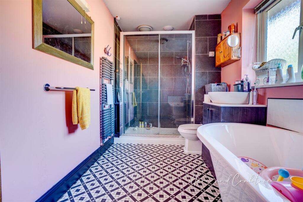 Kennington Close, Thornhill, HernCrabtree (16).jpg