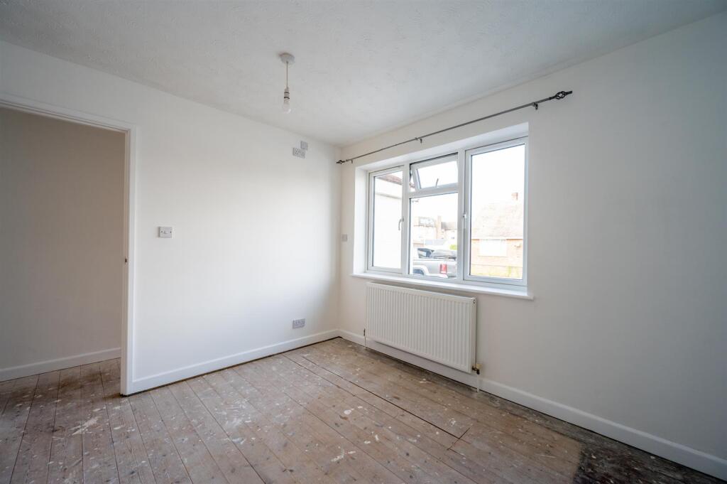 1aEastokeAvenue2217.jpg