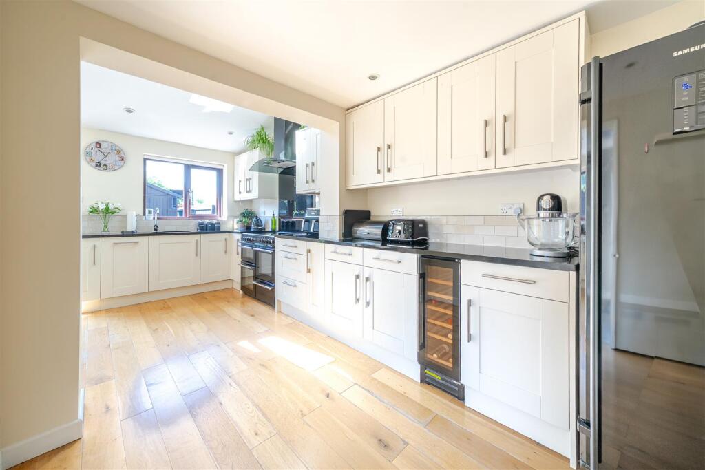 Duncton House, Bugbrooke Road, Gayton