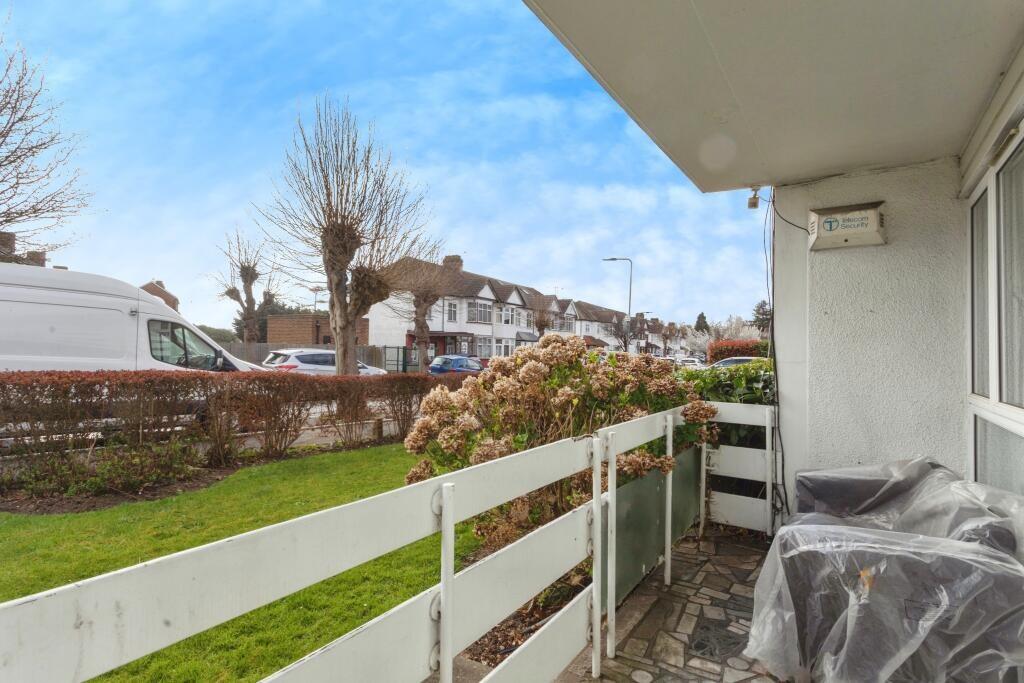 203492_1853722-1_...