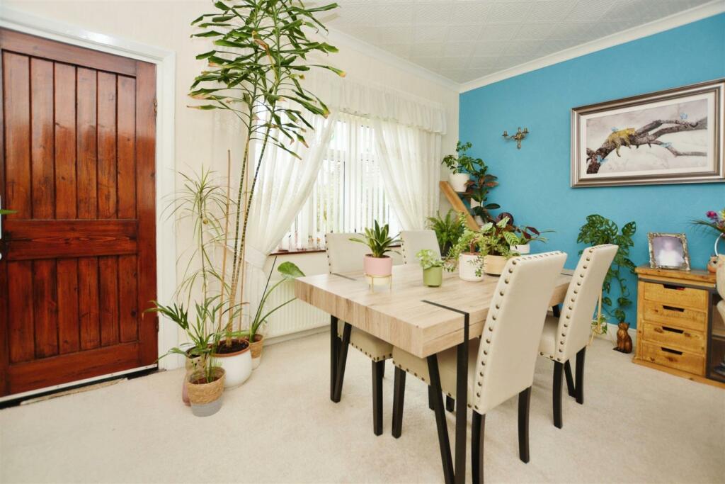Lounge/Diner