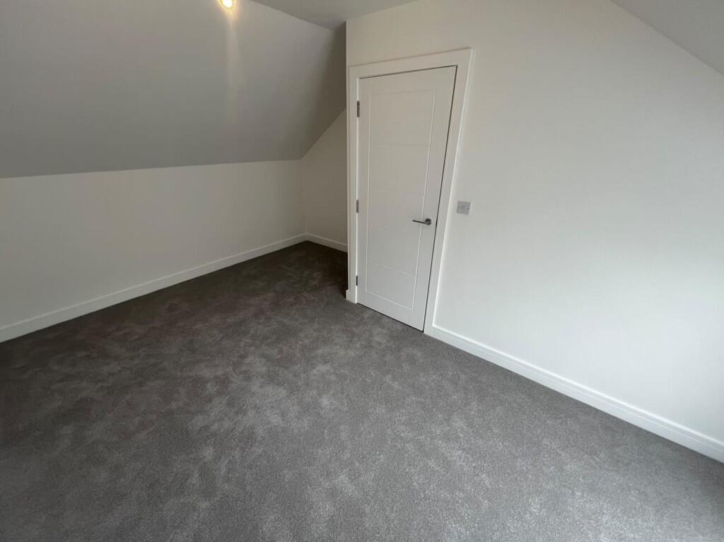 Top Floor/Bedroom...