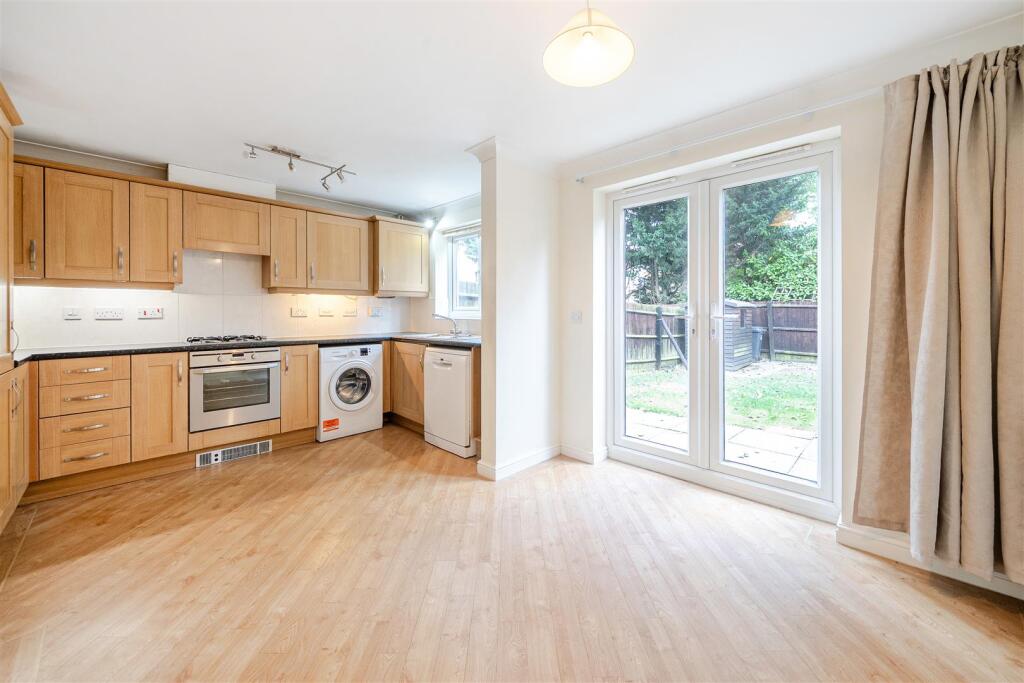 99 Alchester Court, Towcester (2).JPG