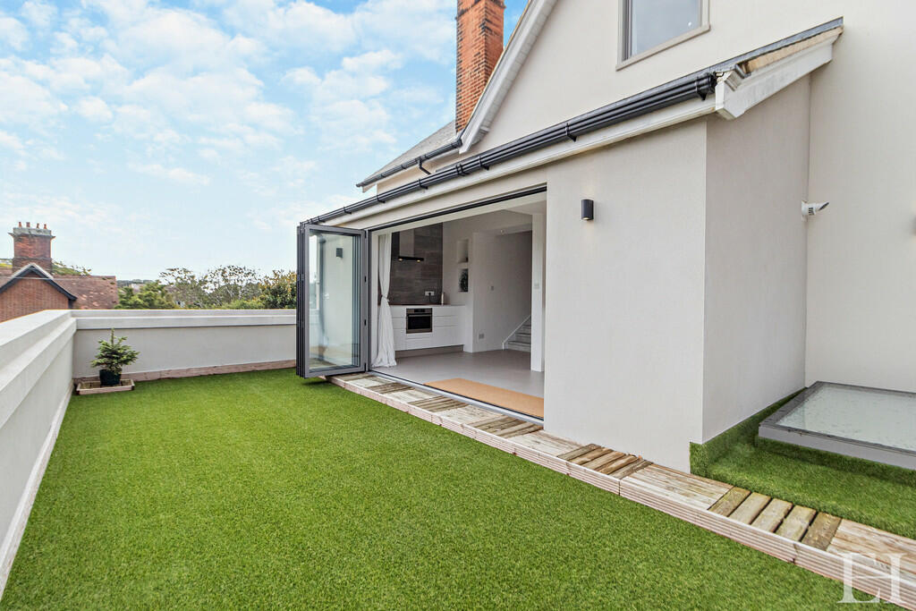 8623234-exteriorW...